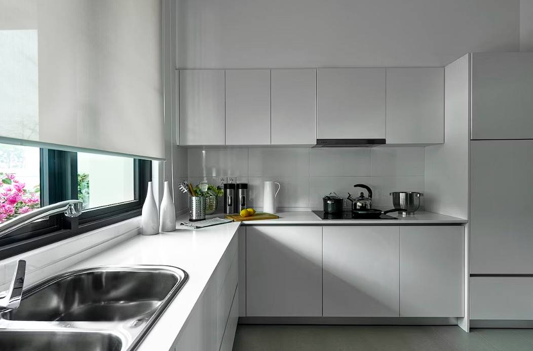 choosing between melamine and plywood for your kitchen cabinets 1